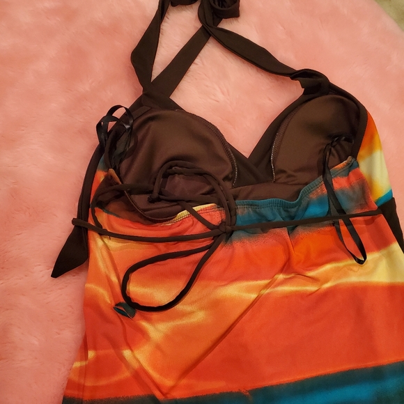 IZ Byer swim top/cover up - Picture 8 of 8